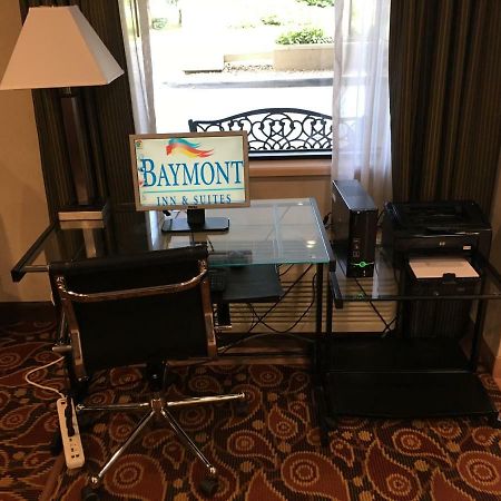 Baymont By Wyndham St. Joseph/Стивънсвил Екстериор снимка