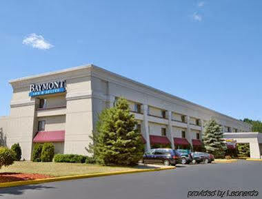 Baymont By Wyndham St. Joseph/Стивънсвил Екстериор снимка
